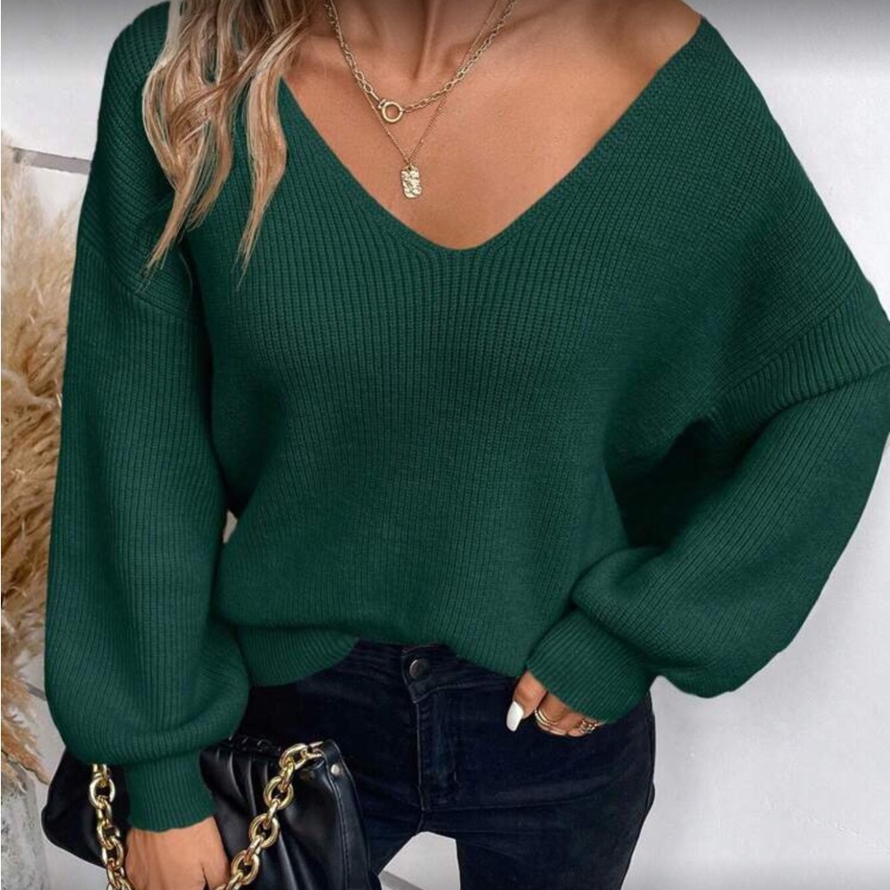 Emerald Green Bow-Back Sweater - Picture 3 of 7